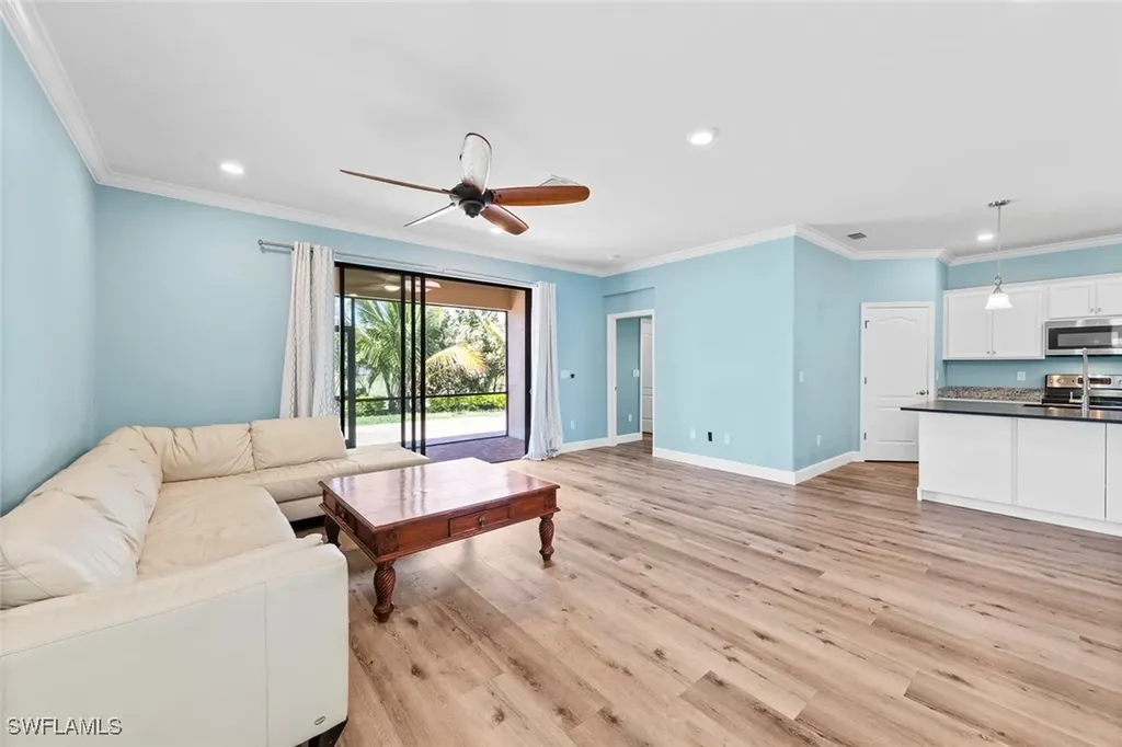 9251 Woodhurst Drive Naples FL 34120