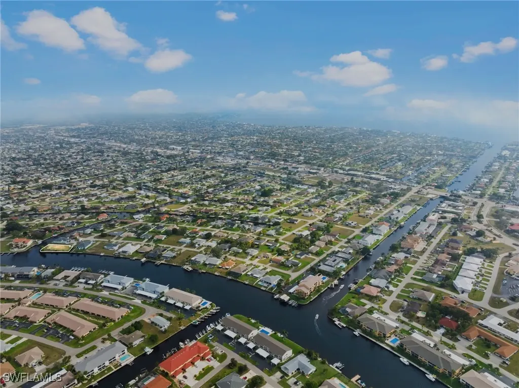 1101 SE 38th Street Cape Coral FL 33904