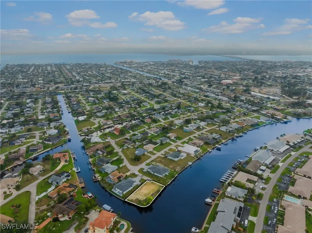 1101 SE 38th Street Cape Coral FL 33904