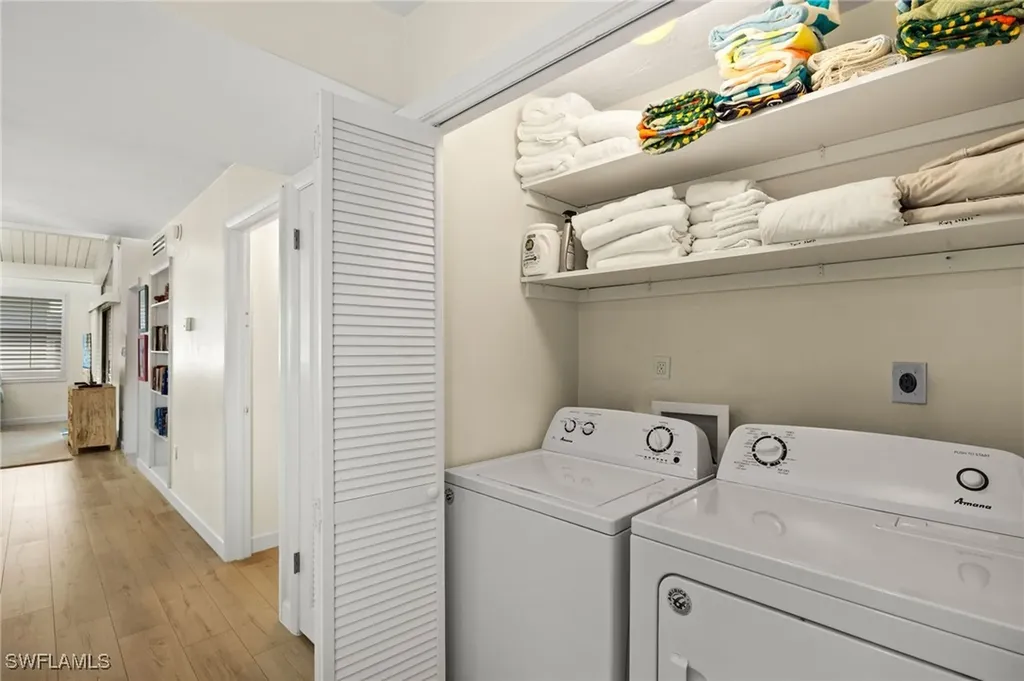 979 E Gulf Drive Sanibel FL 33957