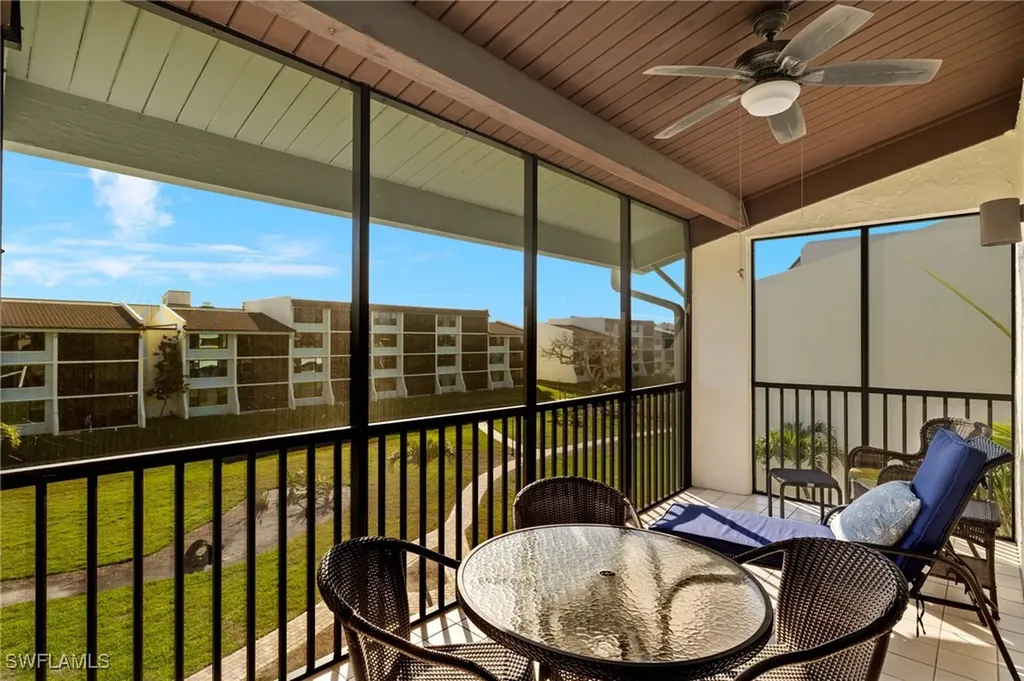 979 E Gulf Drive Sanibel FL 33957