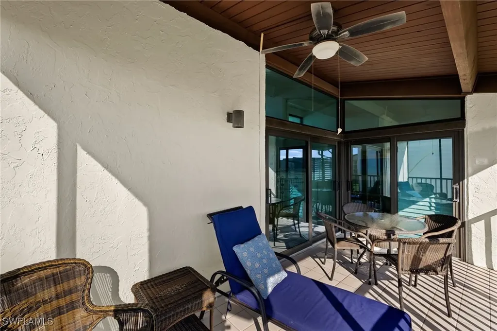 979 E Gulf Drive Sanibel FL 33957