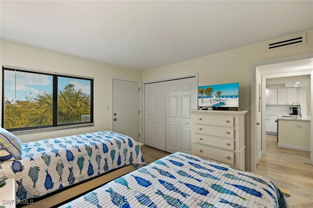 979 E Gulf Drive Sanibel FL 33957