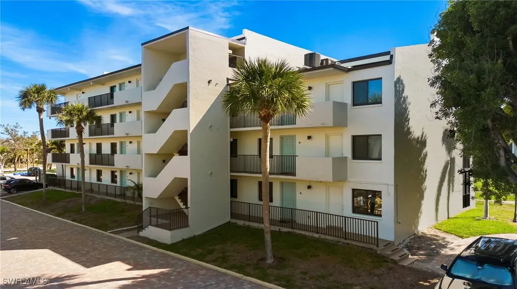 979 E Gulf Drive Sanibel FL 33957