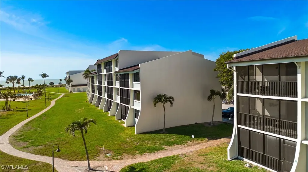 979 E Gulf Drive Sanibel FL 33957