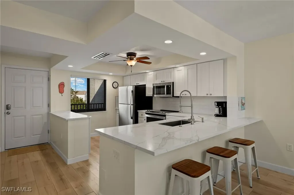 979 E Gulf Drive Sanibel FL 33957