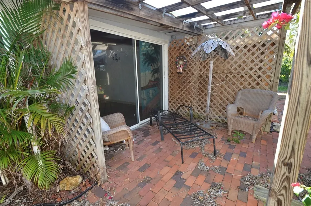 2571 Tamarind Street St. James City FL 33956