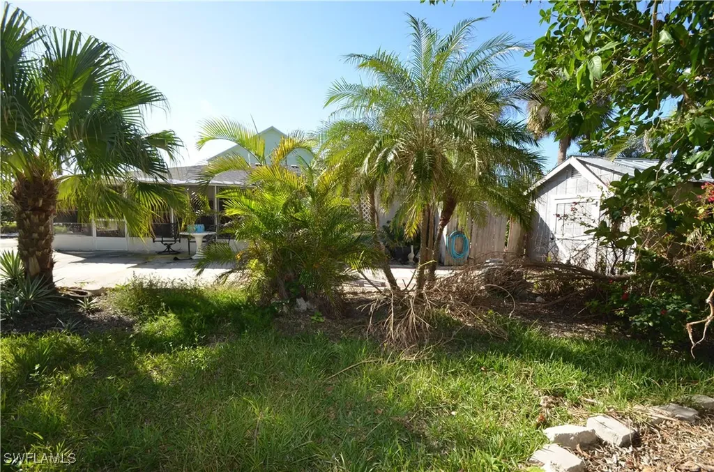 2571 Tamarind Street St. James City FL 33956