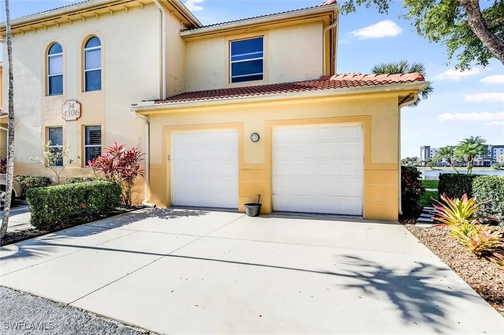 4306 Bellasol Circle Fort Myers FL 33916