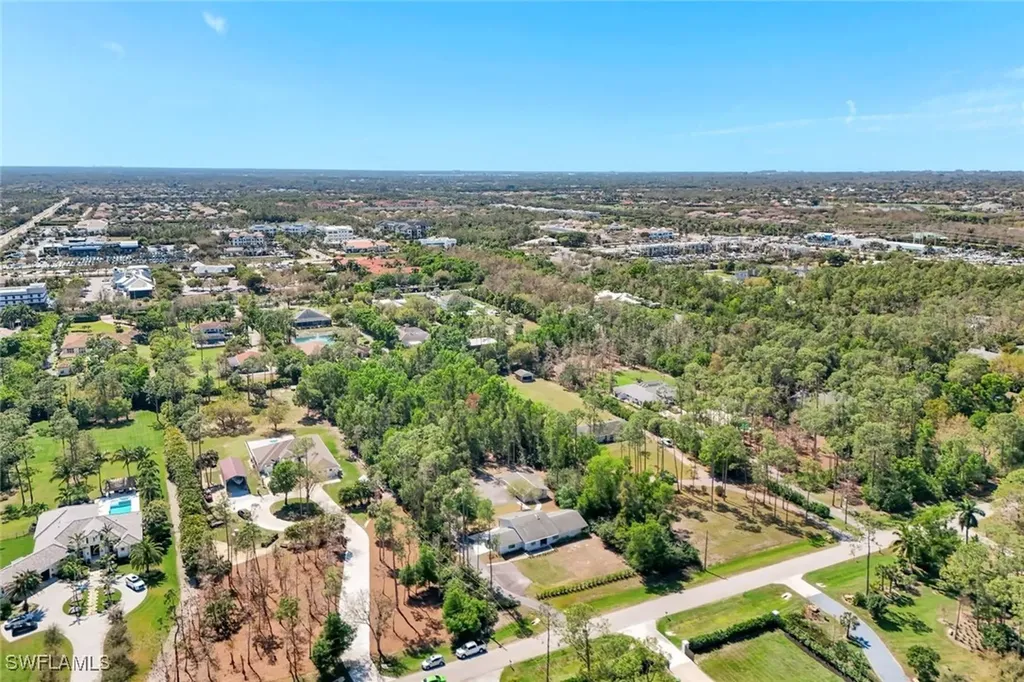 6800 Bottlebrush Lane Naples FL 34109