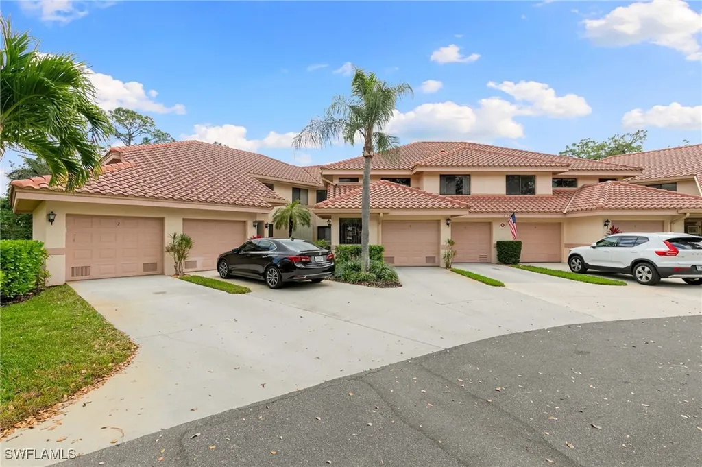 110 Bennington Drive Naples FL 34104