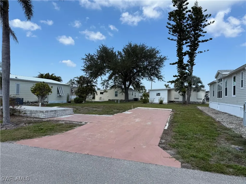 4944 Cobiac Drive St. James City FL 33956