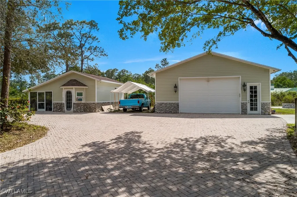 240 25th Street SW Naples FL 34117