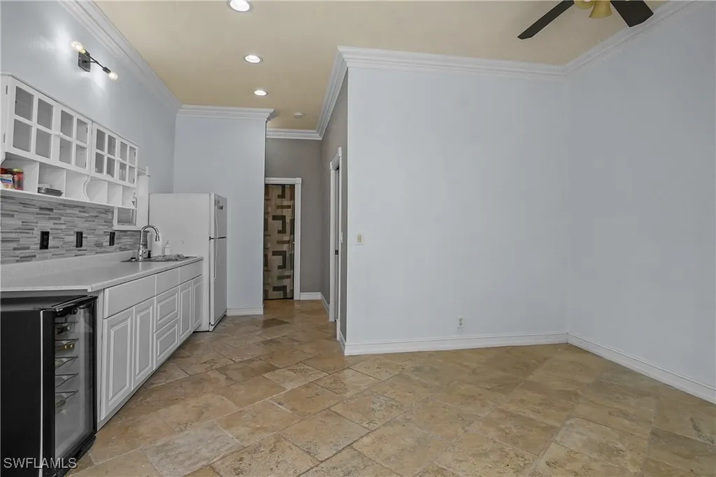 240 25th Street SW Naples FL 34117