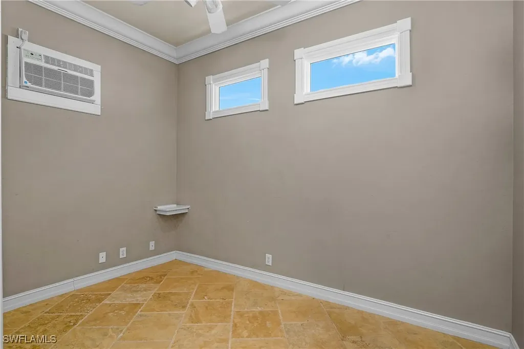 240 25th Street SW Naples FL 34117