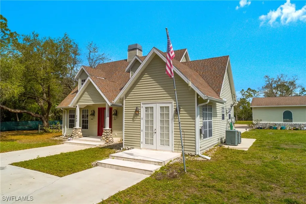 240 25th Street SW Naples FL 34117