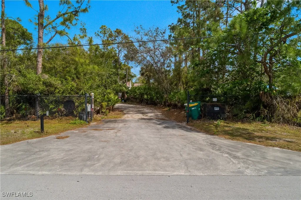 240 25th Street SW Naples FL 34117