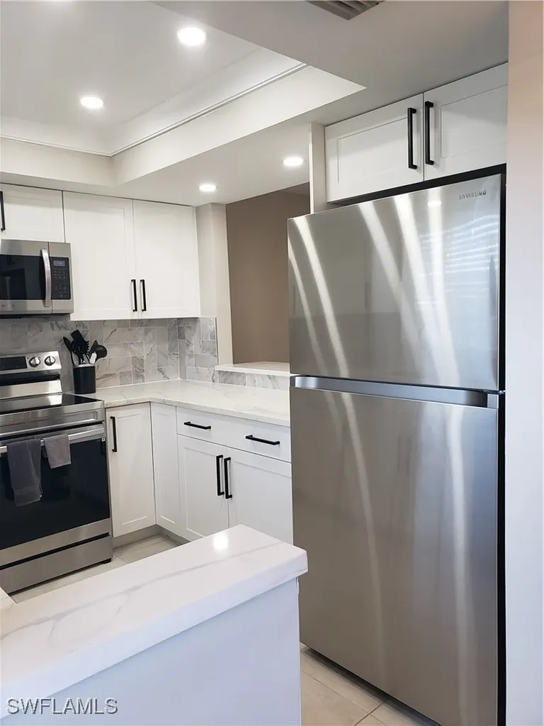 5435 Rattlesnake Hammock Road Naples FL 34113
