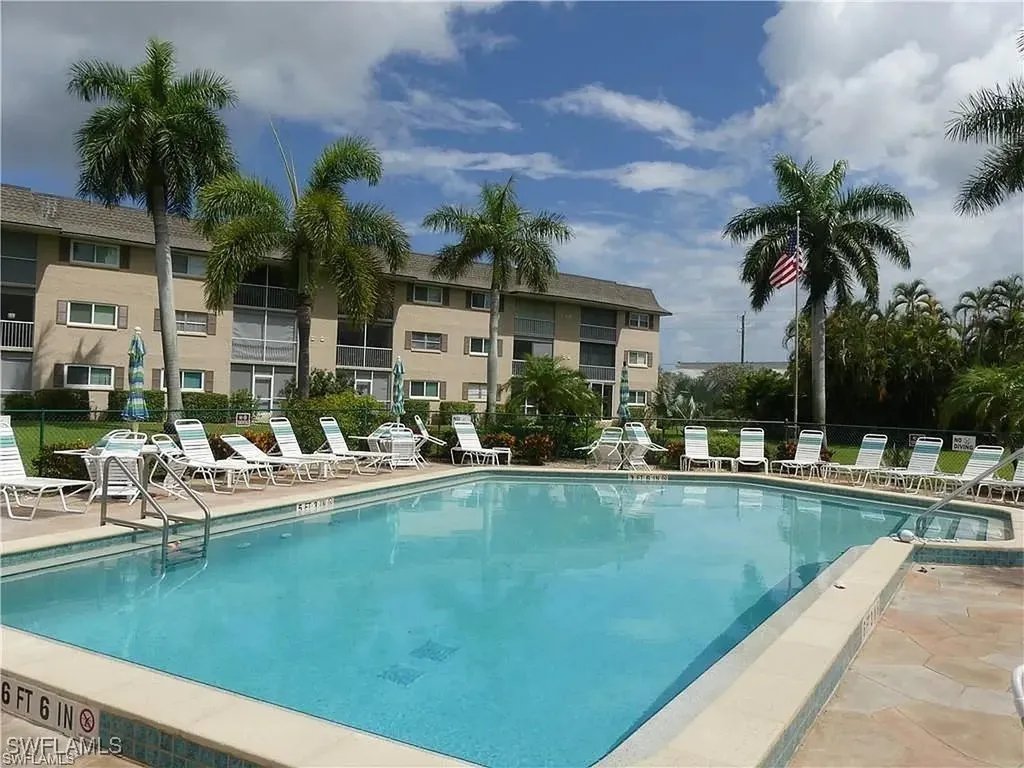 5435 Rattlesnake Hammock Road Naples FL 34113