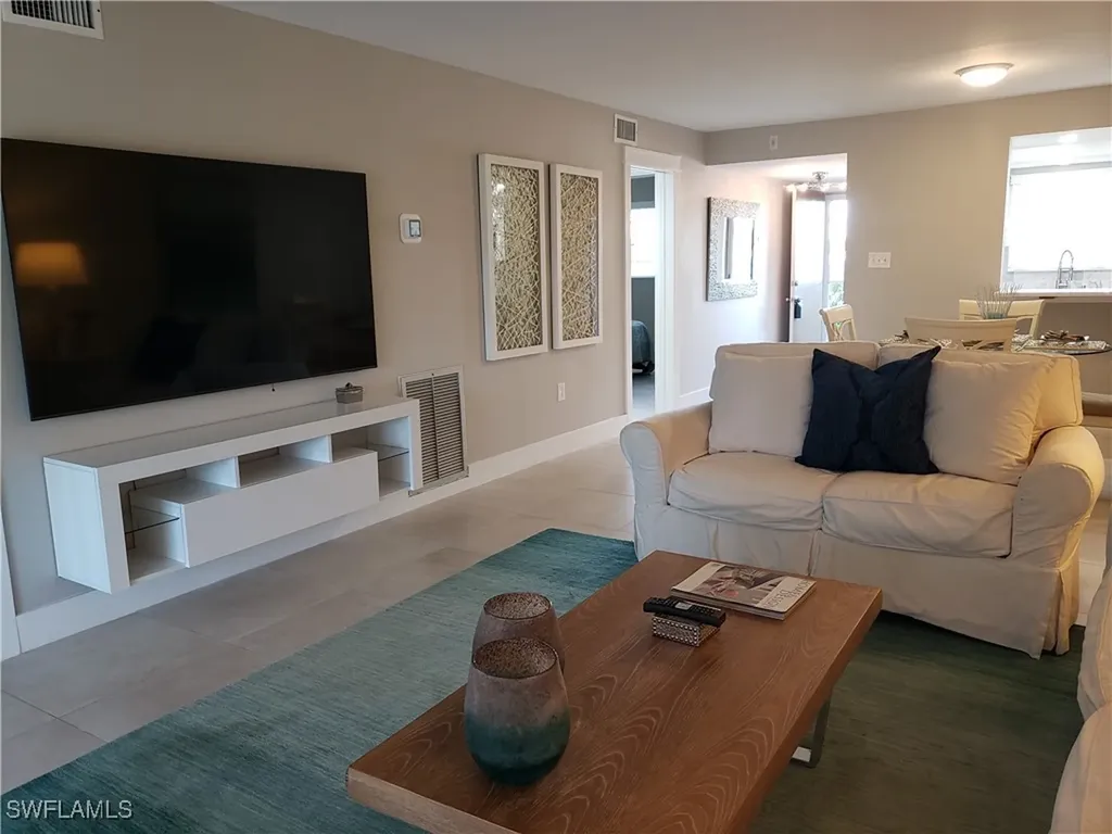5435 Rattlesnake Hammock Road Naples FL 34113
