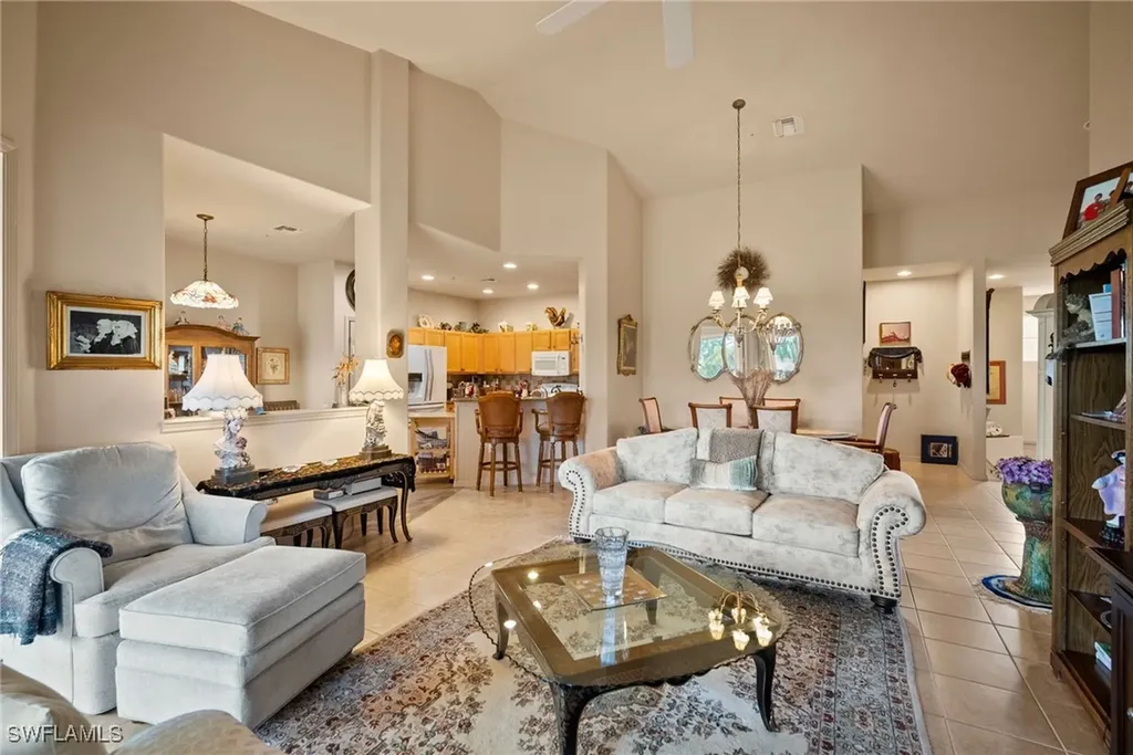 8437 Radcliffe Terrace Naples FL 34120