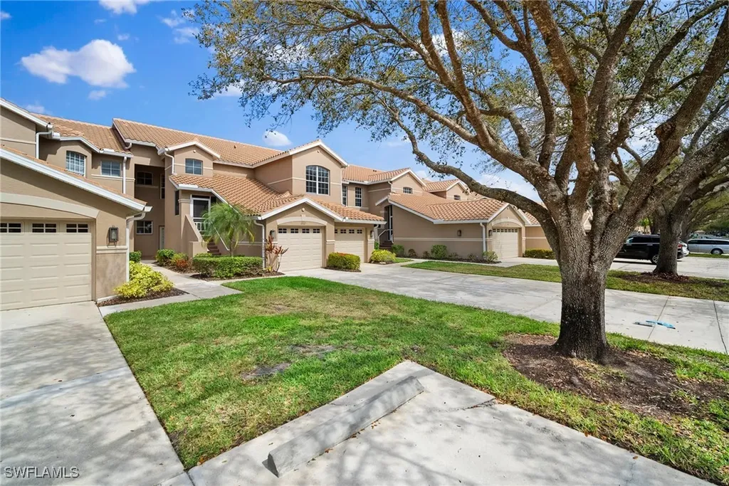 8437 Radcliffe Terrace Naples FL 34120