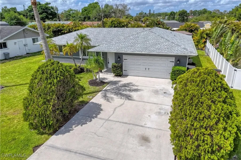 Fort Myers FL, 2143 Tropic Avenue