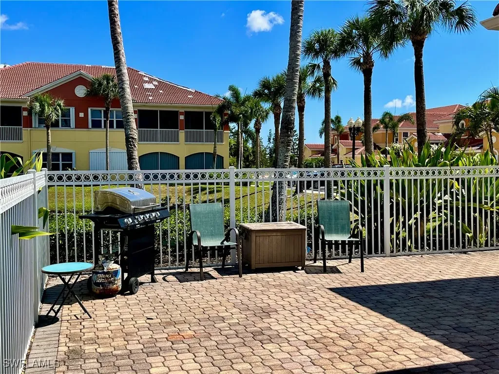 174 Shadroe Cove Circle Cape Coral FL 33991