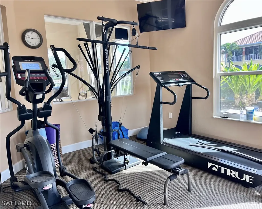 174 Shadroe Cove Circle Cape Coral FL 33991