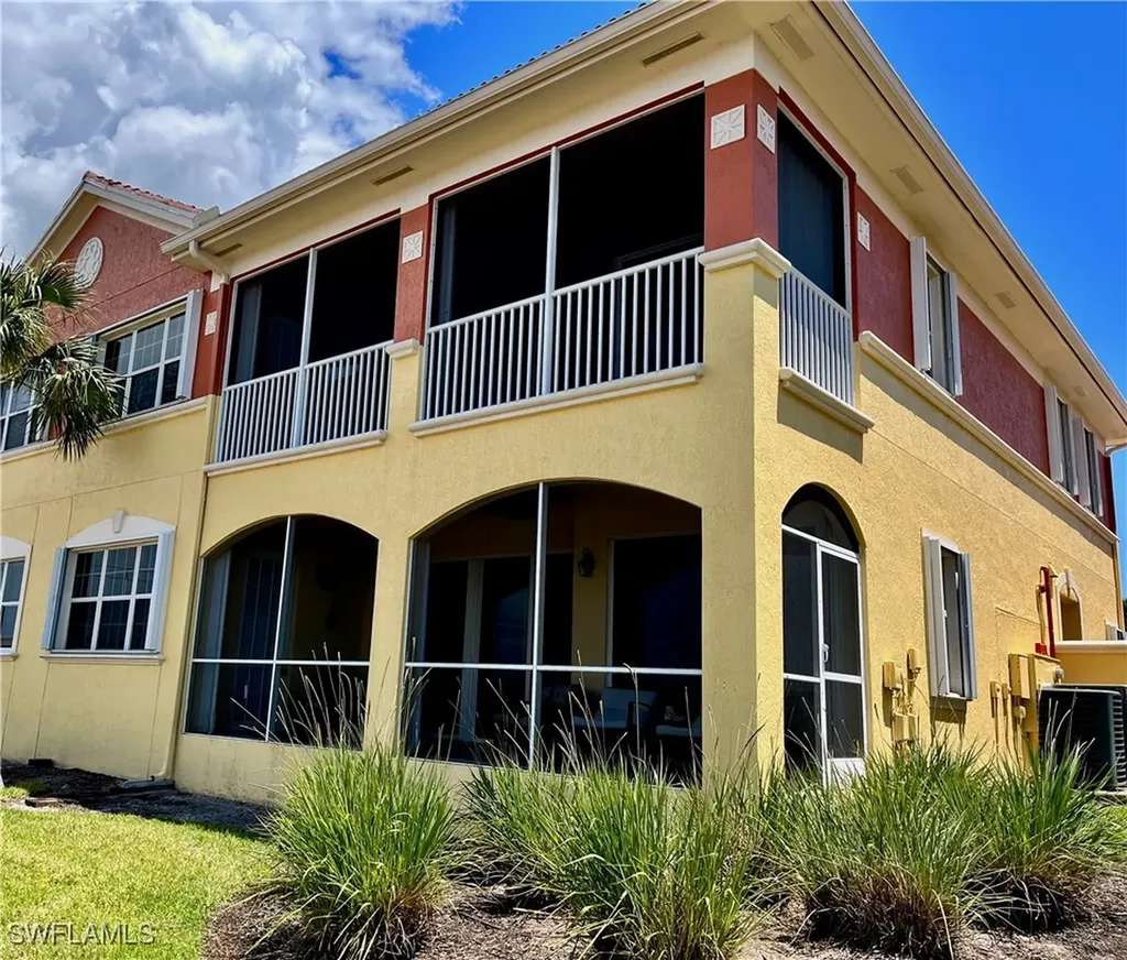 174 Shadroe Cove Circle Cape Coral FL 33991
