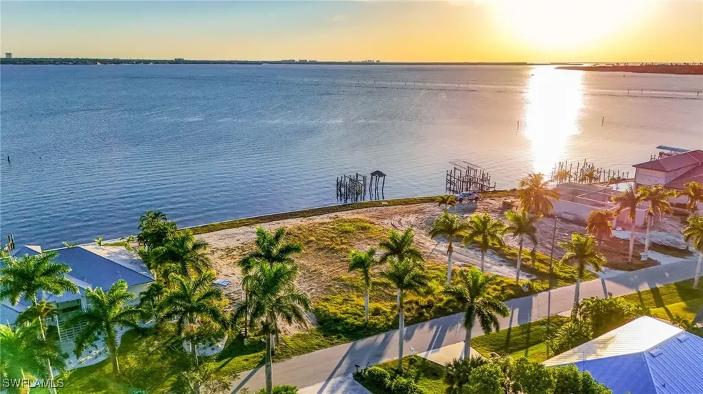 648 Coral Drive Cape Coral FL 33904