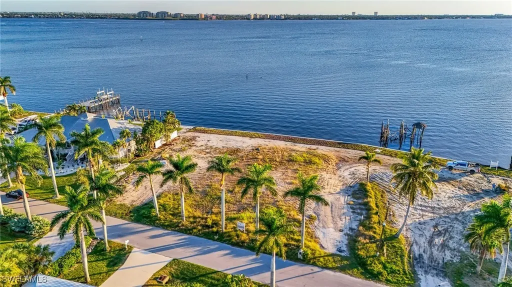 648 Coral Drive Cape Coral FL 33904