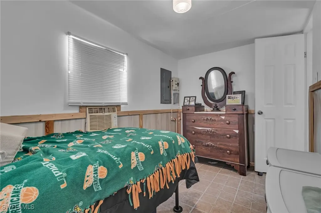 224 Mamie Street Chokoloskee FL 34138