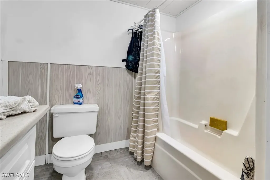 224 Mamie Street Chokoloskee FL 34138