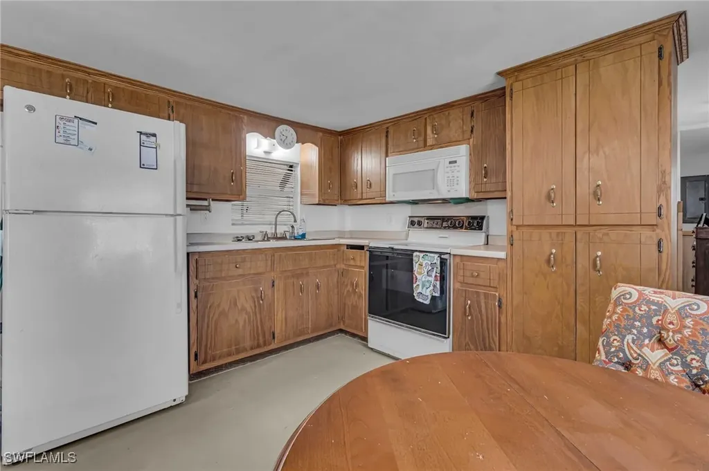 224 Mamie Street Chokoloskee FL 34138