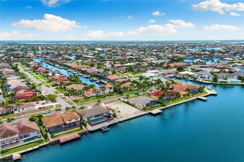 372 Lamplighter Drive Marco Island FL 34145