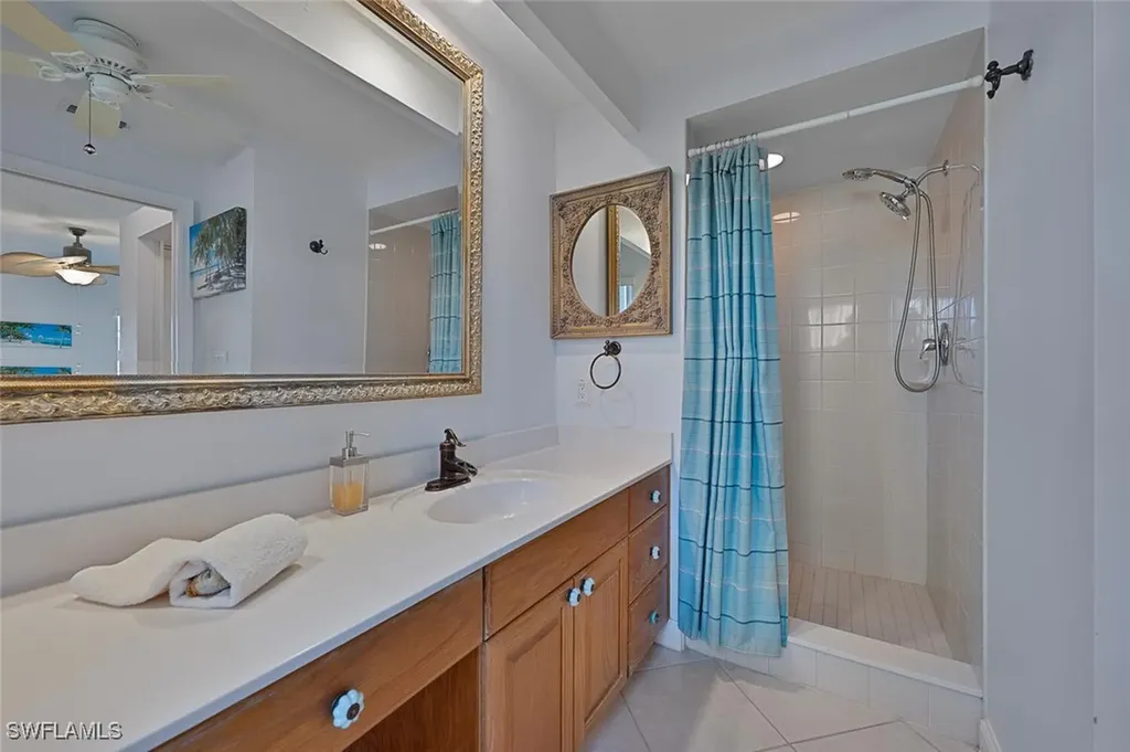 2585 Old Groves Road Naples FL 34109