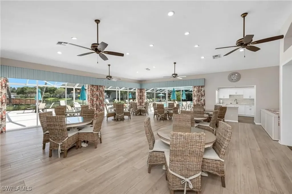 2585 Old Groves Road Naples FL 34109