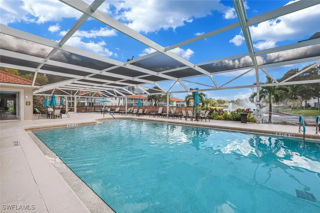 2585 Old Groves Road Naples FL 34109