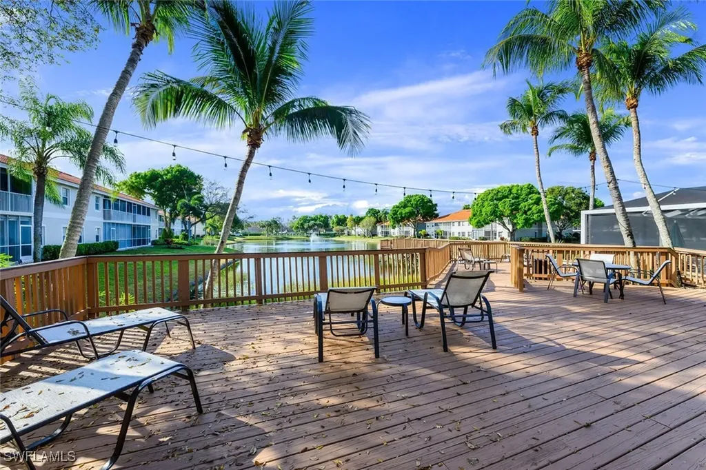 2585 Old Groves Road Naples FL 34109