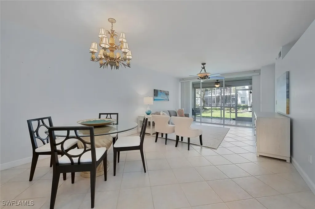 2585 Old Groves Road Naples FL 34109