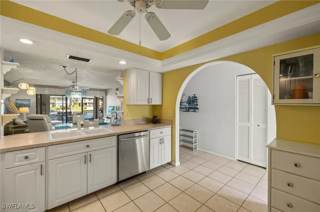 3631 SE 10th Avenue Cape Coral FL 33904