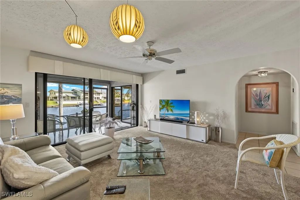 3631 SE 10th Avenue Cape Coral FL 33904