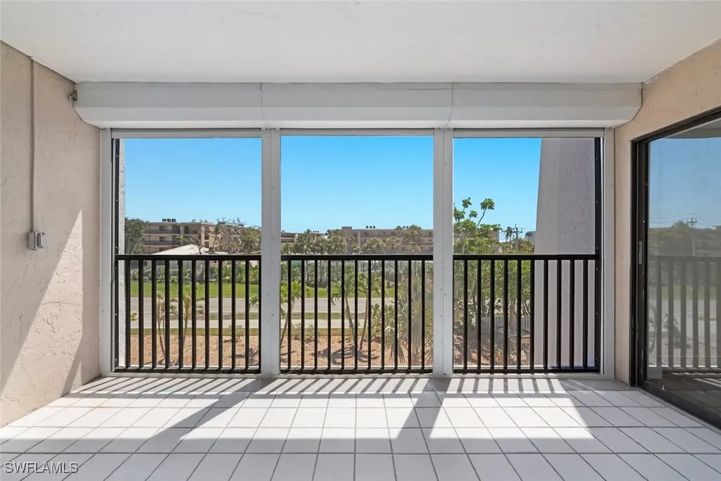 1440 Middle Gulf Drive Sanibel FL 33957