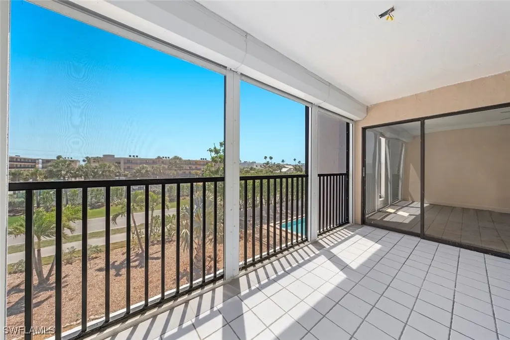 1440 Middle Gulf Drive Sanibel FL 33957