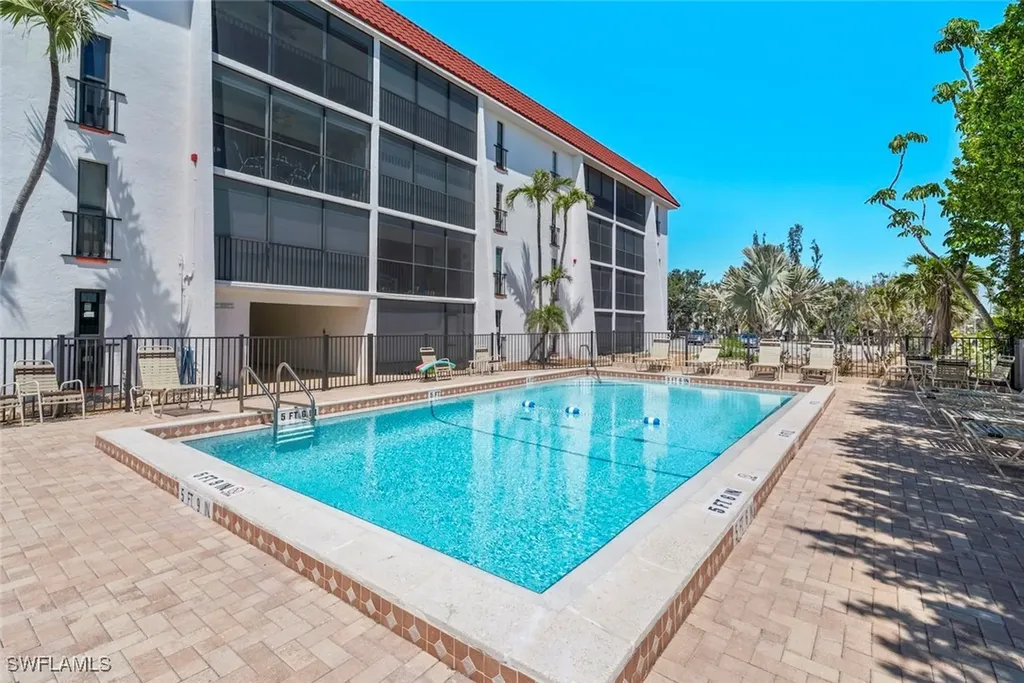 1440 Middle Gulf Drive Sanibel FL 33957