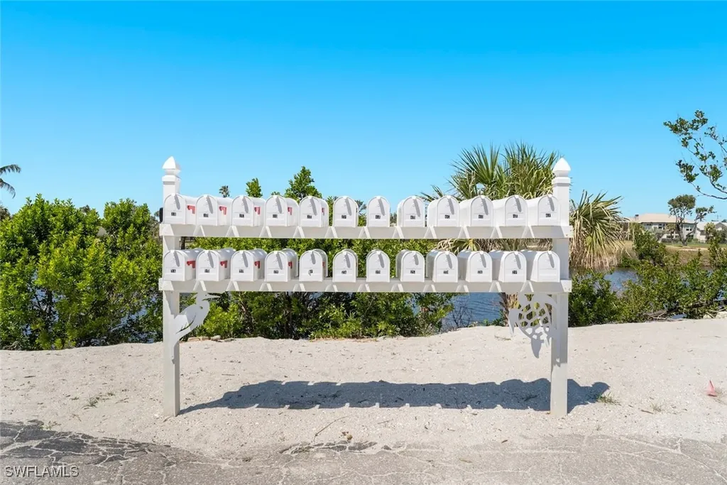 1440 Middle Gulf Drive Sanibel FL 33957