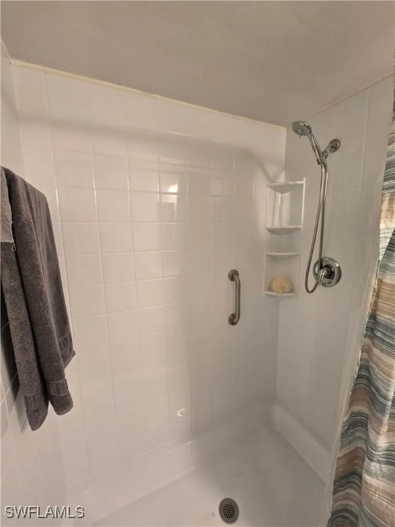 1433 SW 51st Lane Cape Coral FL 33914