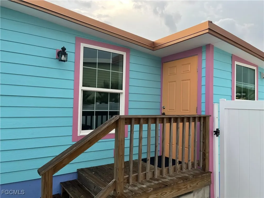 4874 Pine Island Road NW Matlacha FL 33993