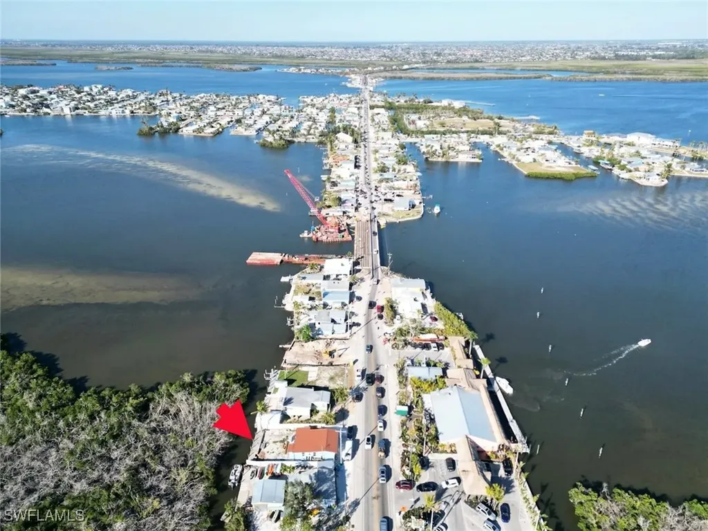 4874 Pine Island Road NW Matlacha FL 33993